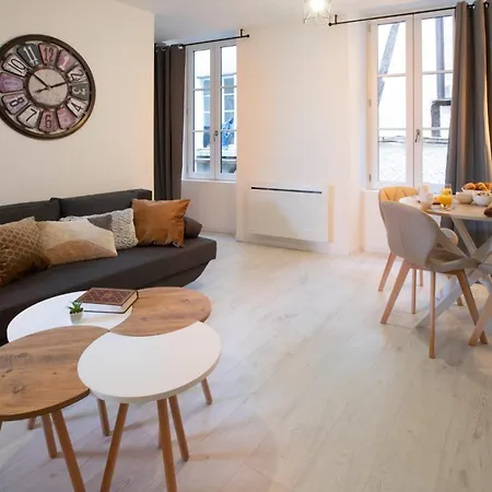 Le Nid 3 Etoiles Wifi, Netflix, Disney, Coeur De Bastide Villefranche-de-Rouergue Exterior photo