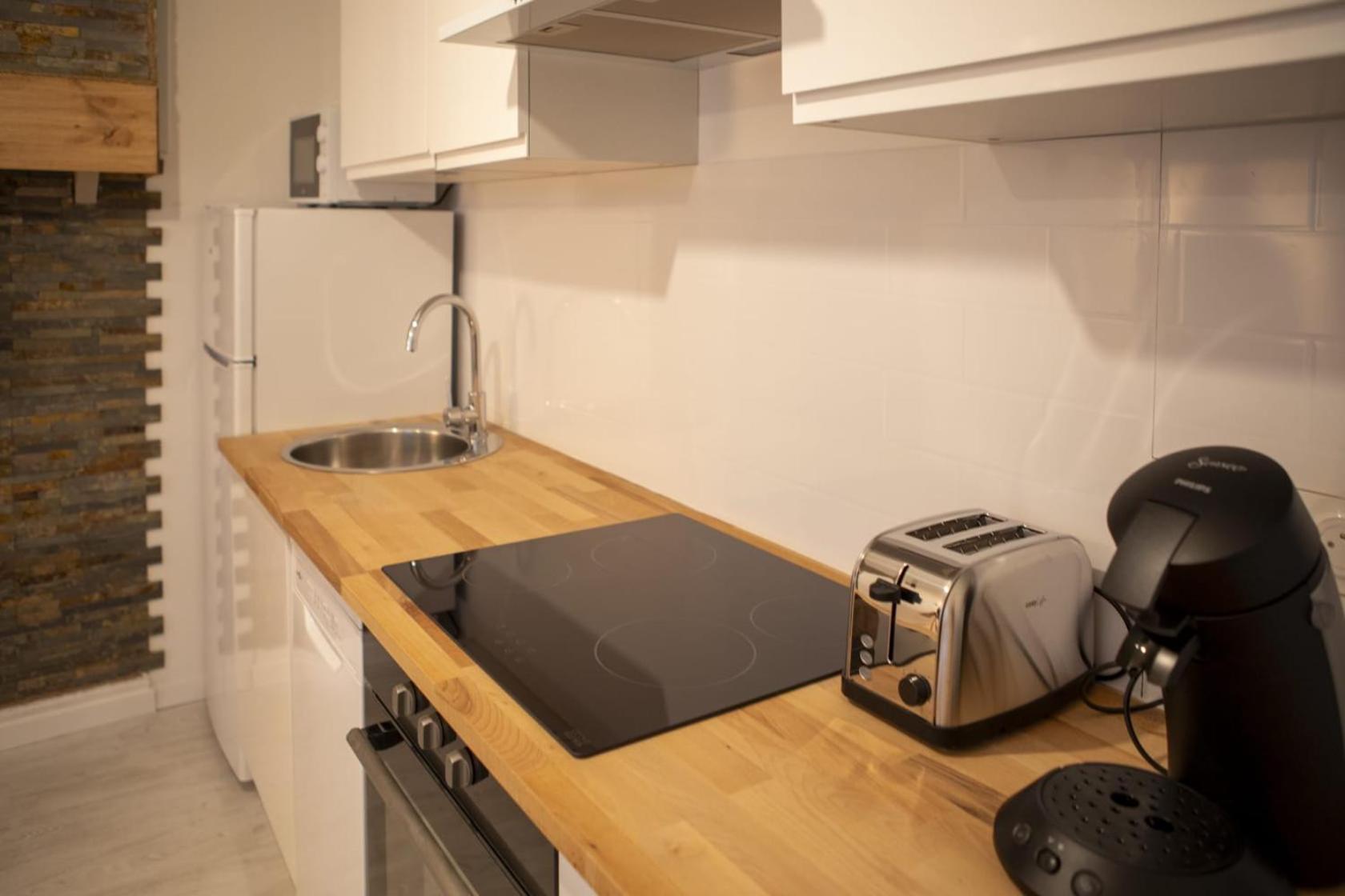 Le Nid 3 Etoiles Wifi, Netflix, Disney, Coeur De Bastide Apartment